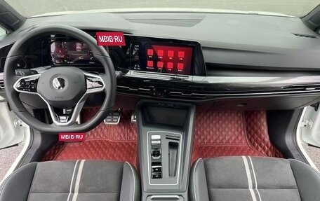 Volkswagen Golf VIII, 2022 год, 1 730 027 рублей, 8 фотография