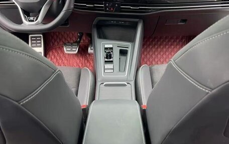 Volkswagen Golf VIII, 2022 год, 1 730 027 рублей, 13 фотография