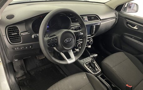 KIA Rio IV, 2018 год, 1 399 000 рублей, 15 фотография