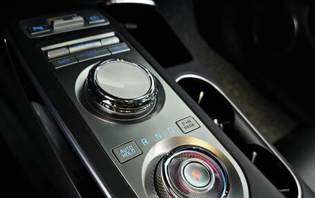 Genesis GV70, 2022 год, 3 380 000 рублей, 9 фотография