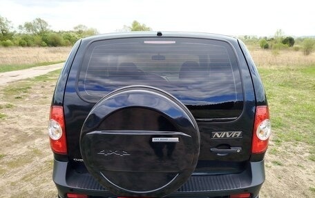 Chevrolet Niva I рестайлинг, 2011 год, 490 000 рублей, 9 фотография