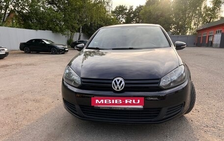 Volkswagen Golf VI, 2011 год, 900 000 рублей, 2 фотография