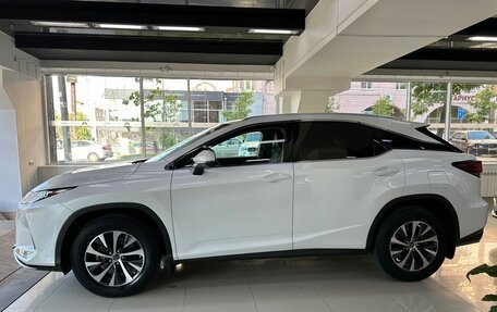Lexus RX IV рестайлинг, 2020 год, 4 999 000 рублей, 3 фотография