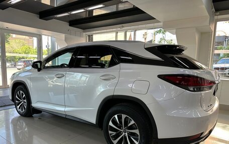 Lexus RX IV рестайлинг, 2020 год, 4 999 000 рублей, 7 фотография