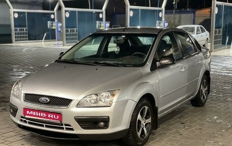 Ford Focus II рестайлинг, 2005 год, 585 000 рублей, 3 фотография