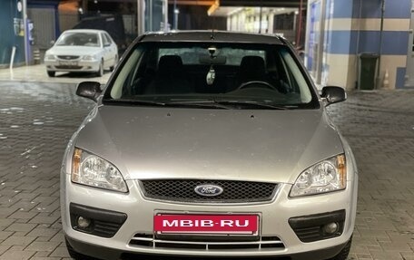 Ford Focus II рестайлинг, 2005 год, 585 000 рублей, 2 фотография