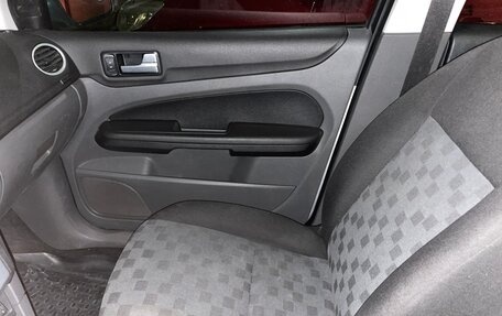 Ford Focus II рестайлинг, 2005 год, 585 000 рублей, 14 фотография