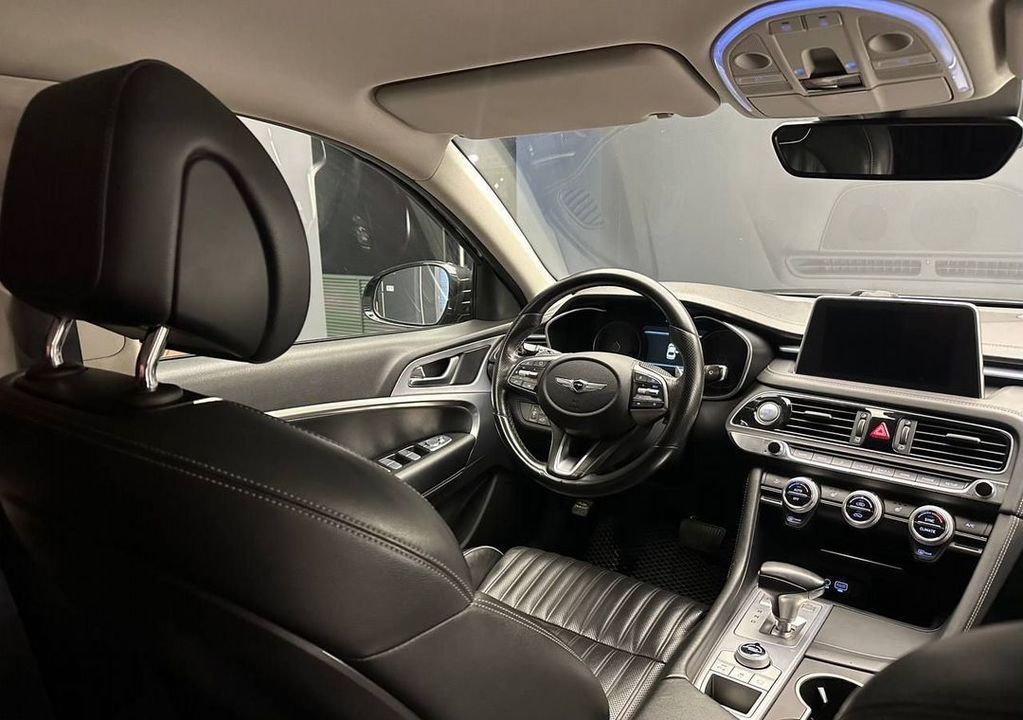 Genesis G70, 2018 год, 1 981 000 рублей, 11 фотография