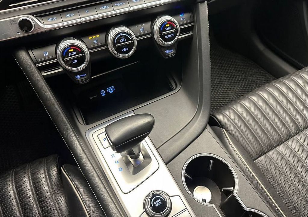 Genesis G70, 2018 год, 1 981 000 рублей, 16 фотография