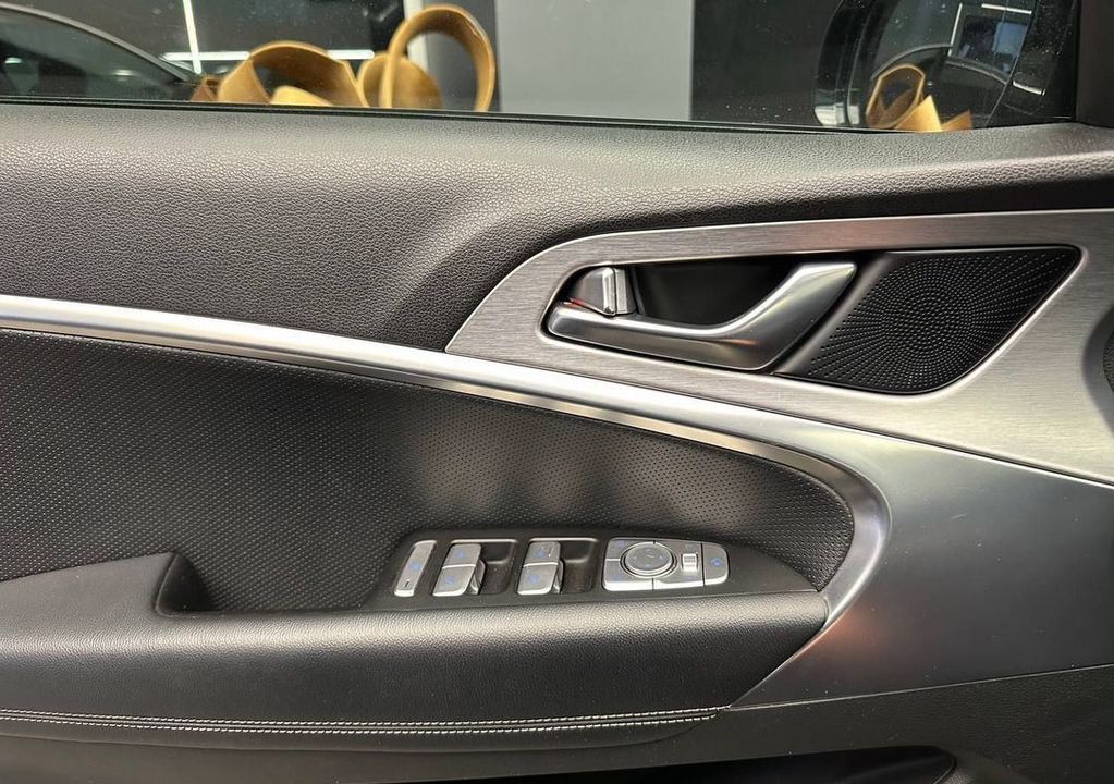 Genesis G70, 2018 год, 1 981 000 рублей, 17 фотография