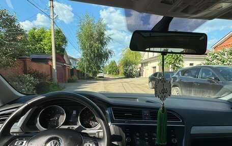 Volkswagen Tiguan II, 2021 год, 2 600 000 рублей, 14 фотография