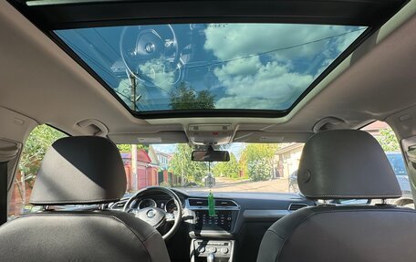 Volkswagen Tiguan II, 2021 год, 2 600 000 рублей, 22 фотография