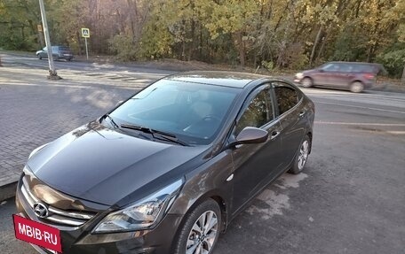 Hyundai Solaris II рестайлинг, 2015 год, 960 000 рублей, 2 фотография
