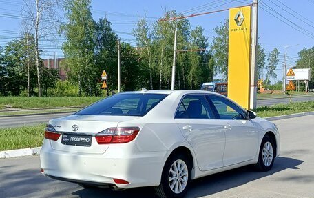 Toyota Camry, 2017 год, 2 000 000 рублей, 6 фотография
