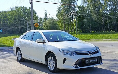 Toyota Camry, 2017 год, 2 000 000 рублей, 3 фотография