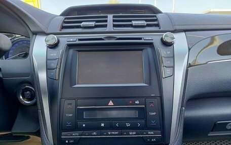 Toyota Camry, 2017 год, 2 000 000 рублей, 18 фотография