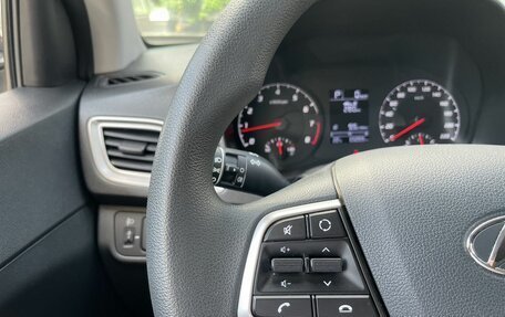 Hyundai Solaris II рестайлинг, 2021 год, 1 595 000 рублей, 25 фотография