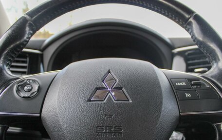 Mitsubishi Outlander III рестайлинг 3, 2015 год, 1 420 000 рублей, 18 фотография
