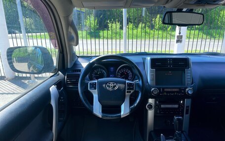 Toyota Land Cruiser Prado 150 рестайлинг 2, 2012 год, 2 949 000 рублей, 11 фотография