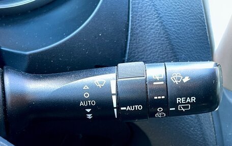 Toyota Land Cruiser Prado 150 рестайлинг 2, 2012 год, 2 949 000 рублей, 16 фотография