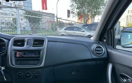 Renault Logan II, 2015 год, 699 000 рублей, 17 фотография