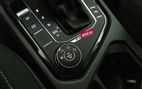 Volkswagen Tiguan II, 2018 год, 2 779 898 рублей, 21 фотография