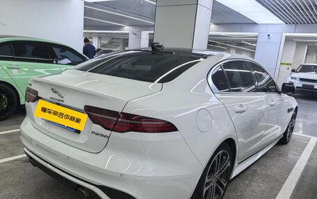 Jaguar XE I рестайлинг, 2022 год, 2 352 000 рублей, 2 фотография