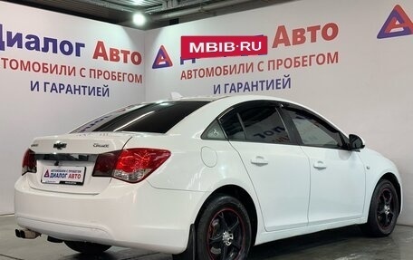 Chevrolet Cruze II, 2011 год, 559 000 рублей, 3 фотография