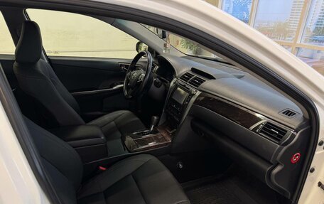 Toyota Camry, 2014 год, 2 070 000 рублей, 9 фотография