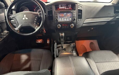 Mitsubishi Pajero IV, 2012 год, 2 490 000 рублей, 23 фотография