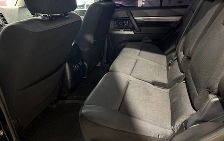 Mitsubishi Pajero IV, 2012 год, 2 490 000 рублей, 25 фотография