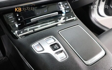 Hyundai Grandeur, 2021 год, 2 400 000 рублей, 9 фотография