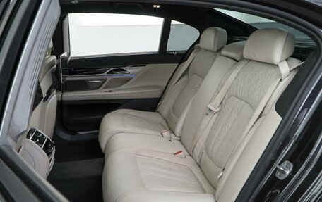BMW 7 серия, 2020 год, 5 190 000 рублей, 9 фотография