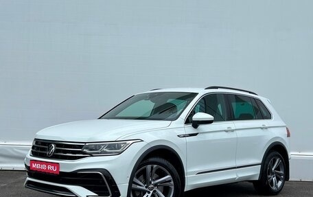Volkswagen Tiguan II, 2022 год, 4 362 800 рублей, 1 фотография