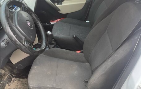 Renault Logan II, 2014 год, 400 000 рублей, 5 фотография