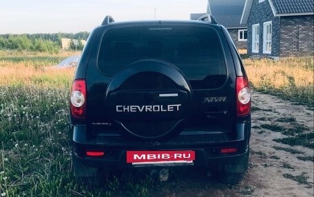 Chevrolet Niva I рестайлинг, 2015 год, 615 000 рублей, 3 фотография