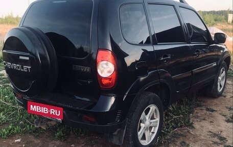 Chevrolet Niva I рестайлинг, 2015 год, 615 000 рублей, 2 фотография