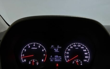 Hyundai Solaris II рестайлинг, 2017 год, 849 000 рублей, 11 фотография