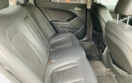 KIA K5 I рестайлинг, 2011 год, 995 000 рублей, 11 фотография