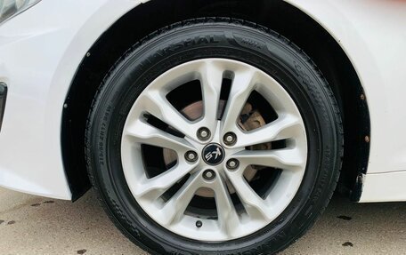 KIA K5 I рестайлинг, 2011 год, 995 000 рублей, 12 фотография