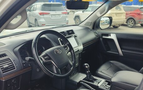 Toyota Land Cruiser Prado 150 рестайлинг 2, 2019 год, 5 208 500 рублей, 4 фотография