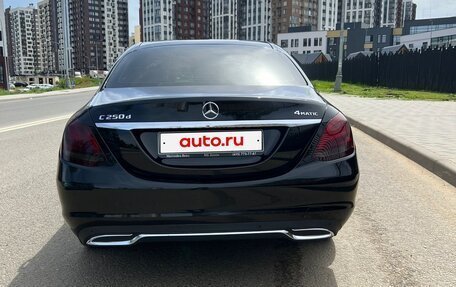 Mercedes-Benz C-Класс, 2016 год, 3 000 000 рублей, 4 фотография