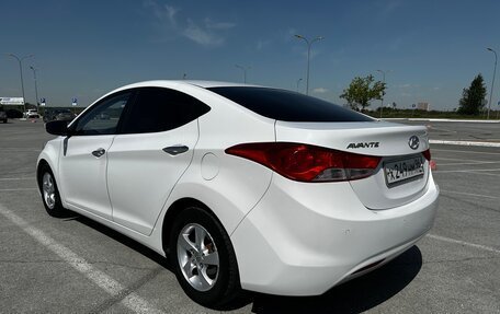Hyundai Avante, 2011 год, 1 070 000 рублей, 4 фотография
