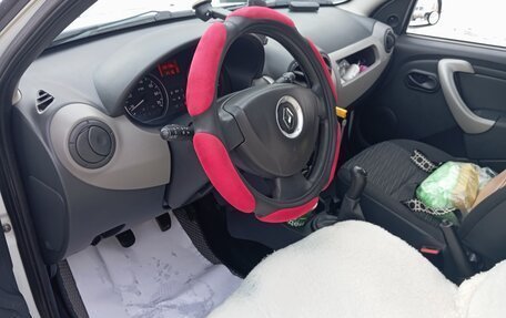 Renault Sandero I, 2012 год, 670 000 рублей, 2 фотография