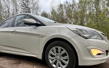 Hyundai Solaris II рестайлинг, 2015 год, 1 050 000 рублей, 7 фотография