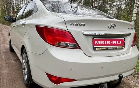 Hyundai Solaris II рестайлинг, 2015 год, 1 050 000 рублей, 5 фотография