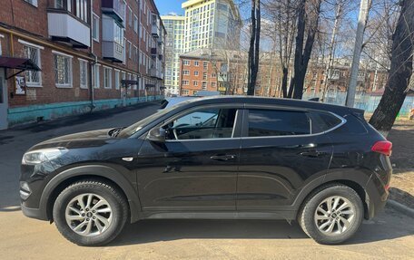 Hyundai Tucson III, 2018 год, 1 850 000 рублей, 2 фотография