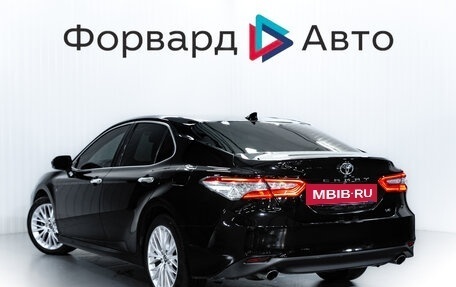 Toyota Camry, 2019 год, 3 250 000 рублей, 5 фотография