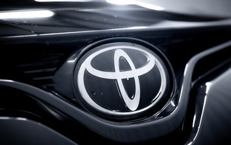 Toyota Camry, 2019 год, 3 250 000 рублей, 9 фотография