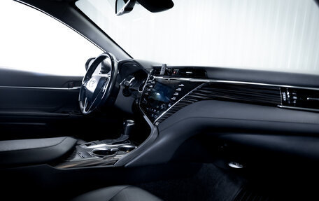 Toyota Camry, 2019 год, 3 250 000 рублей, 17 фотография